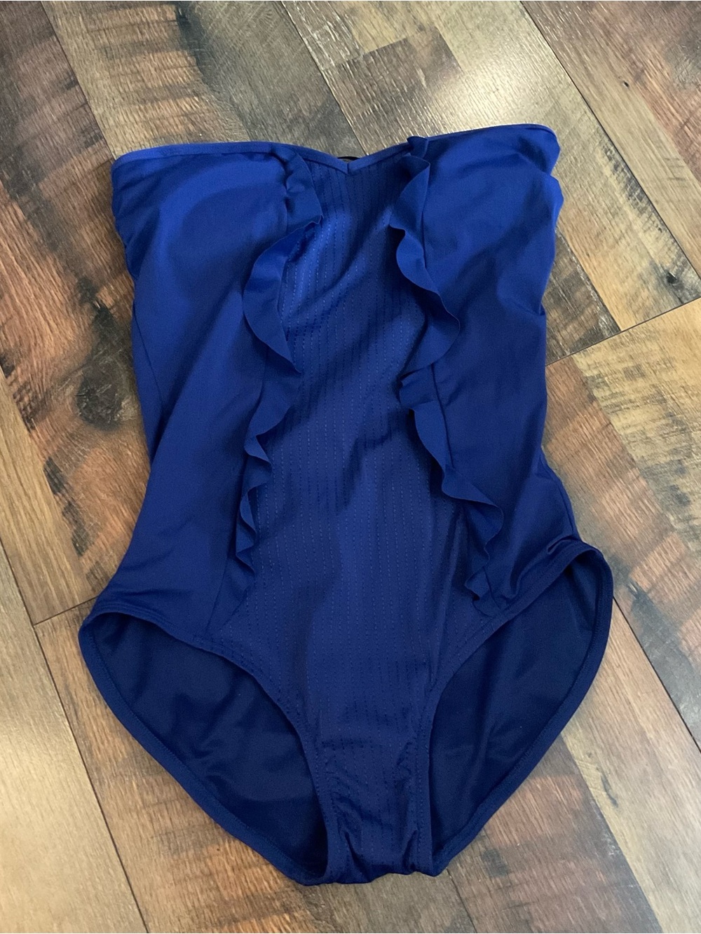 Spanx Slimming Strapless Swimsuit NWOT 10